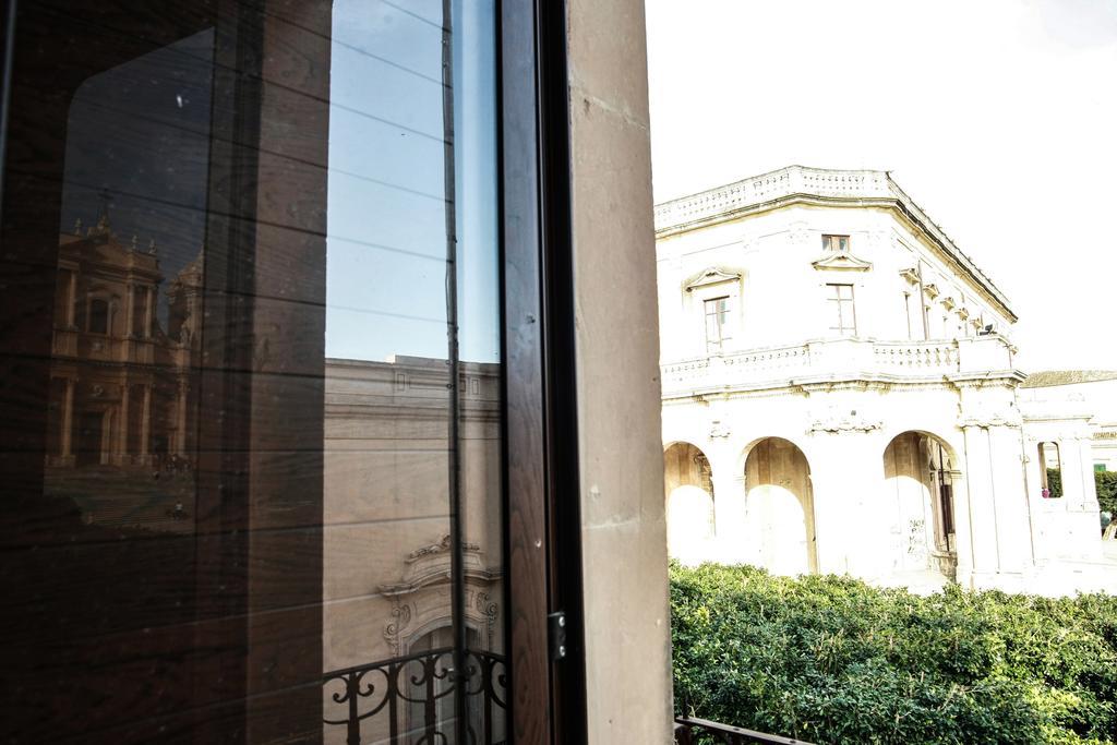 Pepe Concetta E La Movida Apartman Noto Kültér fotó